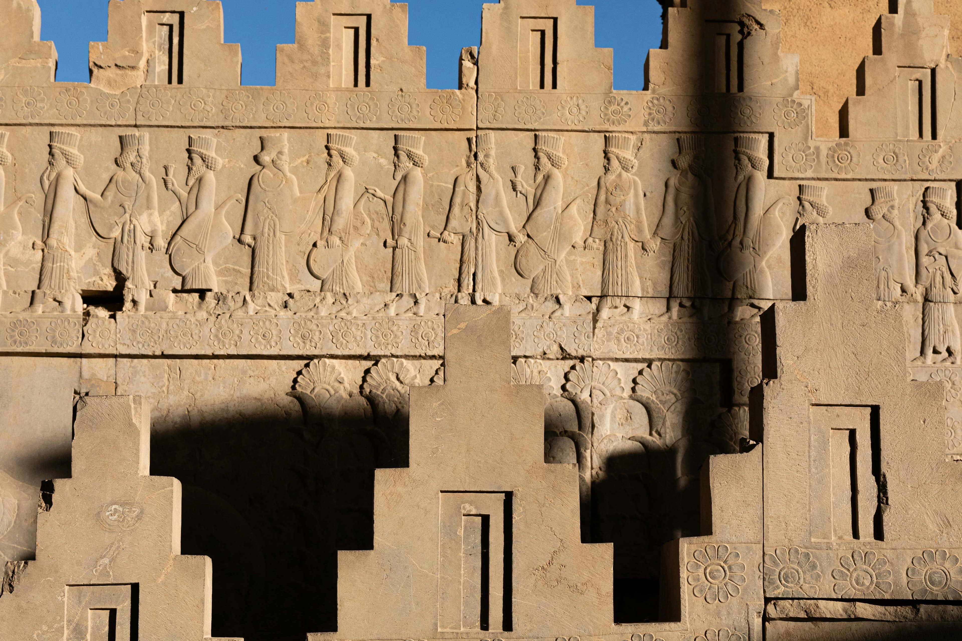 Preview for 6 Persian Phrases That Will Make You Sound Like a Local