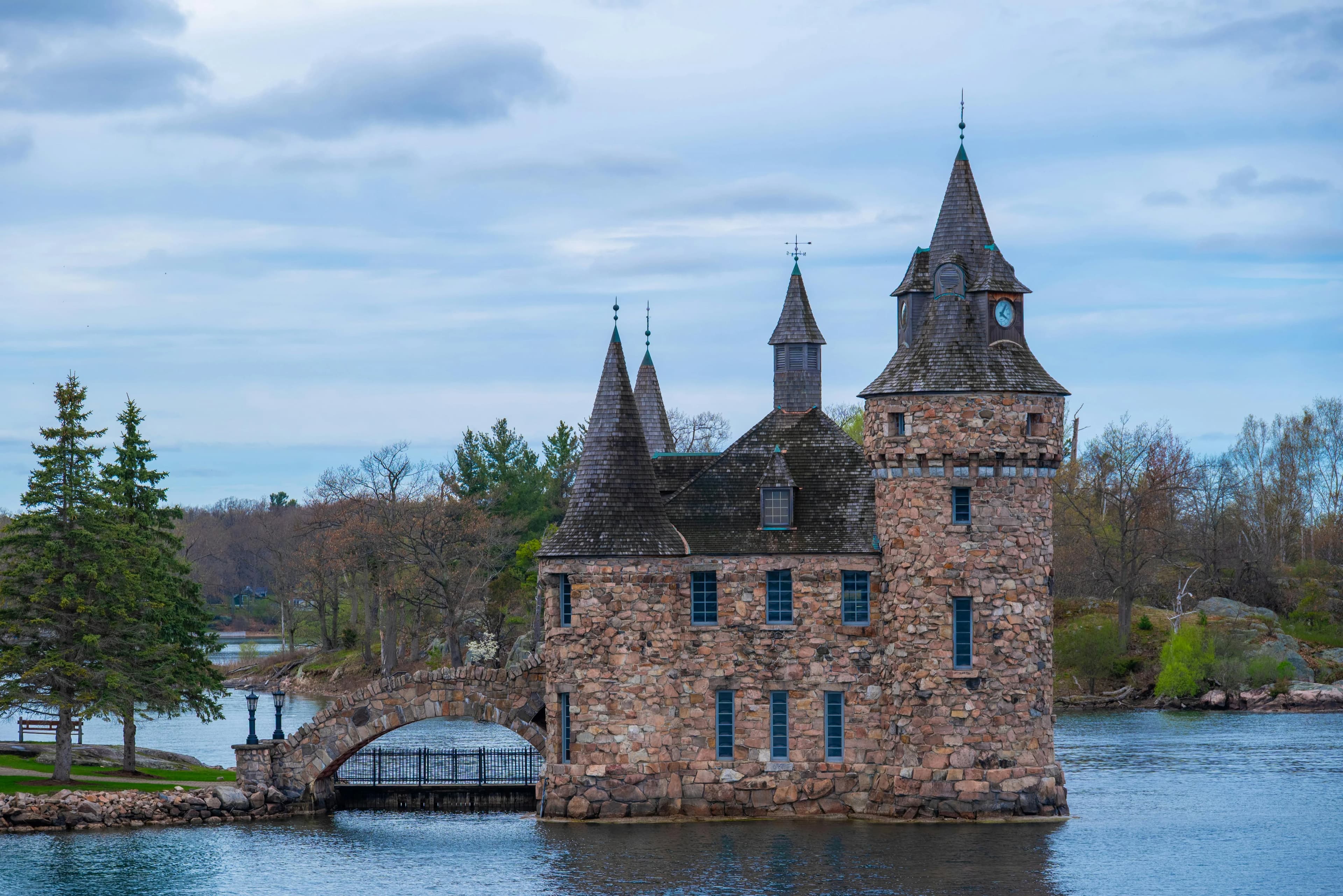 Preview for Slovak Gestures and Body Language Explained